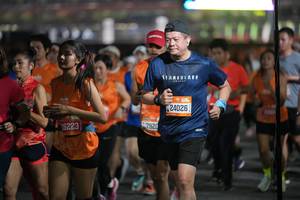 BIB: 26223, 7920, 72937, 24026
                            <button type="button" onclick="openModal(21005792)" class="btn btn-primary btn-sm float-right btn-popup" data-toggle="modal" data-target=".modal-high-quality">
                        <i class="fas fa-shopping-cart"></i> Add to Cart
                    </button>
                                            <button type="button" onclick="isThisMe(21005792, true)" class="btn btn-success btn-sm float-right btn-popup btn-isme hidden" data-toggle="tooltip" data-placement="bottom" title="นี่คือรูปของคุณใช่ไหม คลิกที่นี่เพื่อเอาเข้าอัลบั้ม">
                        <i class="fas fa-plus"></i> Add to album
                    </button>
                    <button type="button" onclick="isThisMe(21005792, false)" class="btn btn-warning btn-sm float-right btn-popup btn-isnotme hidden">
                        <i class="fas fa-ban"></i> Remove from album
                    </button>